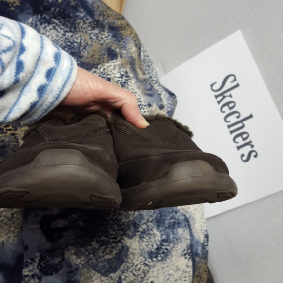 Women's Skechers brown fuzzy gen5 shoes sz 5 - Picture 2 of 10